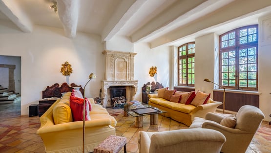 Villa Château de Lusannes, Rental in Provence