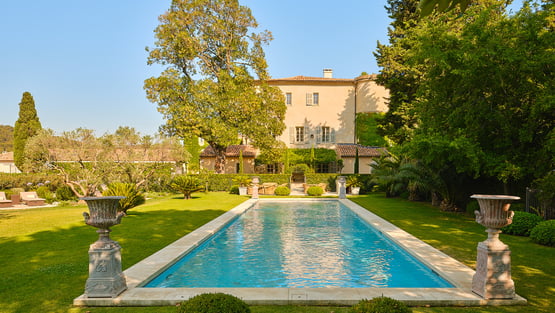 Villa Château d'Estoublon, Rental in Provence